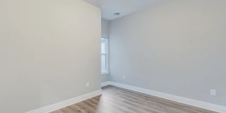 Modern 4 Bedroom Home in Falcon Falls Near Heights High School Gallery 13