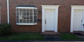 Adorable 2 Bedroom Convenient to I-29, Shopping & More! Gallery 1