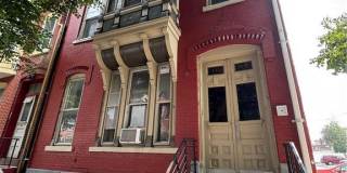 1036 W Linden Street Gallery 1
