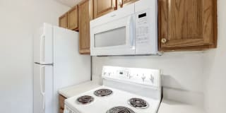 Colonial Village Gallery 46