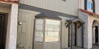 2 BEDROOMS 1.5 BATHROOMS  TOWNHOUSE AVAILABLE FOR RENT !!! Gallery 1