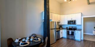 New South Side Apartments at 905 Bingham Gallery 13