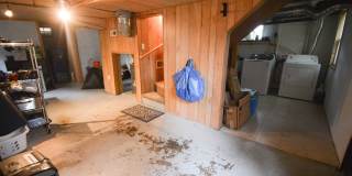 Tucked away, conveniently located, home for rent! Gallery 13