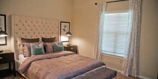 The Manor Homes of Eagle Glen Gallery 12