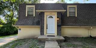 Coming Soon in Independence – Updated 3-Bedroom Duplex with 1-Car Garage Gallery 1