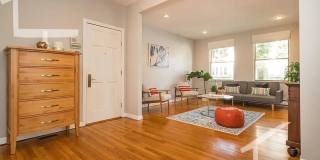 Perfect for underclassmen wanting a multi-year stay! Luxury Apt w W/D in Unit near BU! XL Rooms Gallery 1