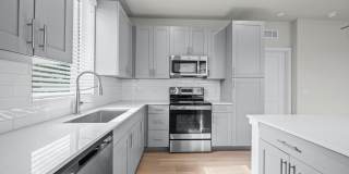 55+ Active Adult Apartment Homes - The Pointe at Lakewood Ranch Gallery 16