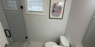 Beautifully updated & maintained 2 bed/2 bath Noble Square condo in an intimate 3 unit building. Gallery 18