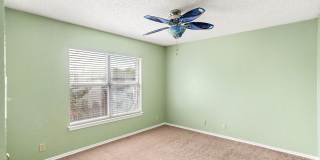2 Story 4 BD | 2.5 BA Available in July near Medical Center! Gallery 14