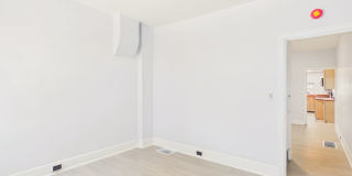 2 Bedroom Single Family on Penn with Bonus Room Gallery 9