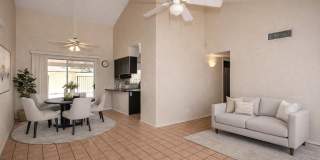 1208 E Wickieup Lane Gallery 3