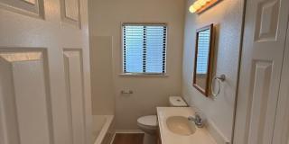 Beautiful 3 Bedroom, 2 Bathroom Granada Hills Home with Detached Garage! Gallery 29