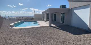 3 Bedroom - 2 Bath Pool Home Gallery 25