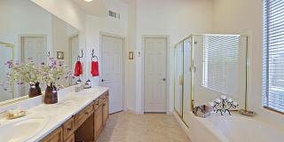6894 E THIRSTY CACTUS Lane Gallery 25