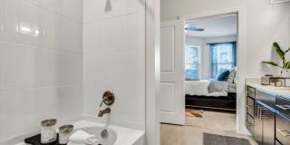 Chisholm at Tavolo Park Gallery 14