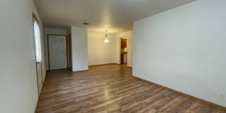 Nice 2BR/1BA in Joplin near MSSU campus! (upstairs unit with Balcony! ) HUD APPROVED!! Gallery 25