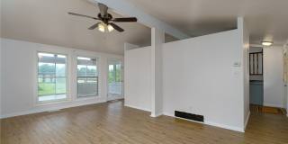 9081 Royalton Road Gallery 7