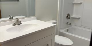 3 Bedroom/3.5 Bath Townhome Gallery 21