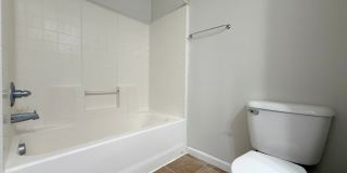 Bright 2-Bed, 2.5-Bath Beaverton Townhouse with Attached Garage & AC Gallery 17