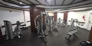 18151 NE 31st Ct Gallery 41