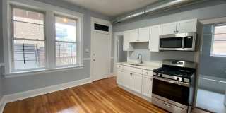 New rehab 2 bedroom in the heart of Ukrainian Village Gallery 1