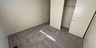 2 bed, 1 Bath, 900 sqft with washer/dryer hookups and 1 car garage Gallery 28