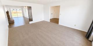 3BR Cul-de-Sac Home w/ Solar, Water Softener, and Large Yard Gallery 7