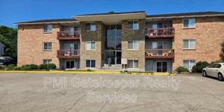 5385 Camelot Dr Gallery 1