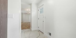 19 Roslyn Drive Gallery 9