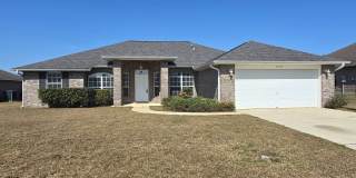 Spacious 4-Bed/3 Bath Home - Spencer Ridge Gallery 1