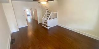 Newly Renovated 4BED 1.5BTH / Stainless Steel Appliances & Washer/Dryer Hookup! Gallery 16