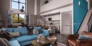 The Mansfield at Miracle Mile Gallery 37