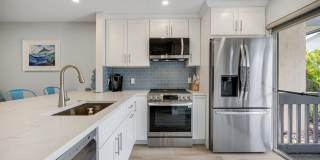 1637 NE Nautical Place Gallery 14
