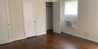 4420 Roseland Street Gallery 21