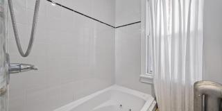 722 Grand Avenue Gallery 33