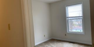 3 Bedroom 2.5 Bath Townhouse Gallery 1