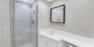 216 Collins Gallery 14