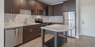 Radiant Fairfax Ridge Apartments Gallery 6