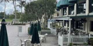 9441 Live Oak Pl Gallery 36
