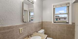 1401 E 18th St Gallery 11