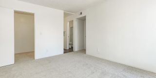 Carlyle Square Apartment Homes Gallery 20