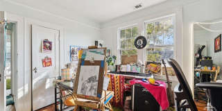 522 E 38th Street Gallery 18