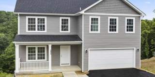4 BED 2.5 BATH LOCATED IN CHRISTIANSBURG LOCATED NOW Gallery 1