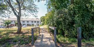 Smoky Crossing Apartment Homes Gallery 6