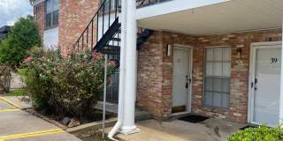 Cozy Fairfield Oaks Charmer! Move In Ready! Gallery 1