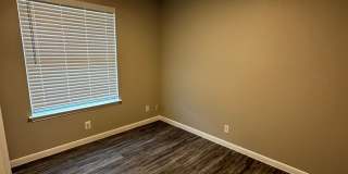 Del Valle -   SFH    ( 2 wks free rent w/ lease thru 5/31/27  w/ qualified app ) Gallery 21