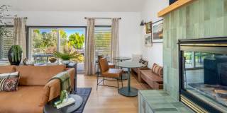 The Hewing Gallery 12