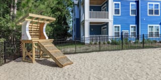 Arboretum West Gallery 15