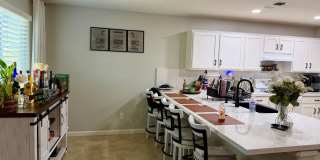 Wonderful 3 bed , 2 bath in Sunnyside Area Gallery 10