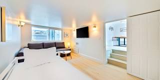 17016 7th Street Gallery 26